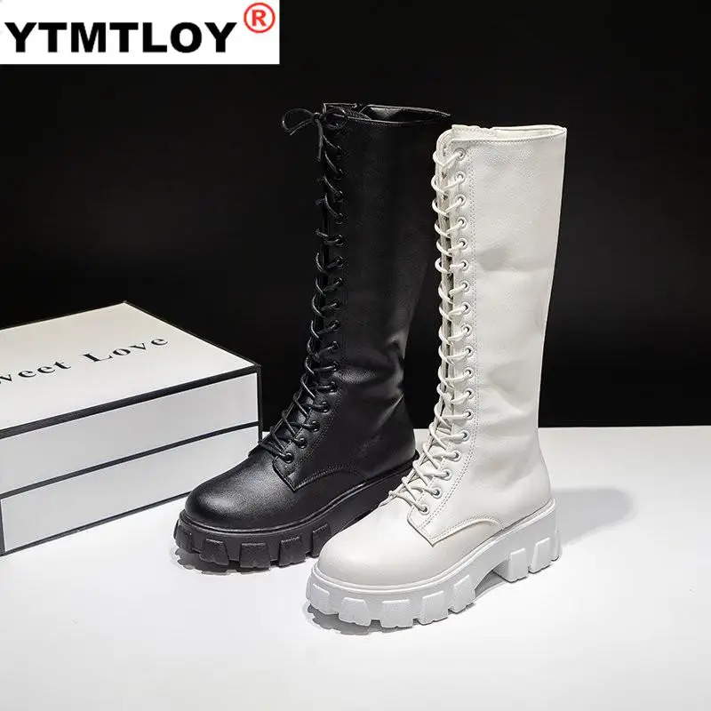 Botas de piel sintética con tiras cruzadas para Mujer, botines de plataforma con suela gruesa, hasta la rodilla, color blanco, para Otoño e Invierno