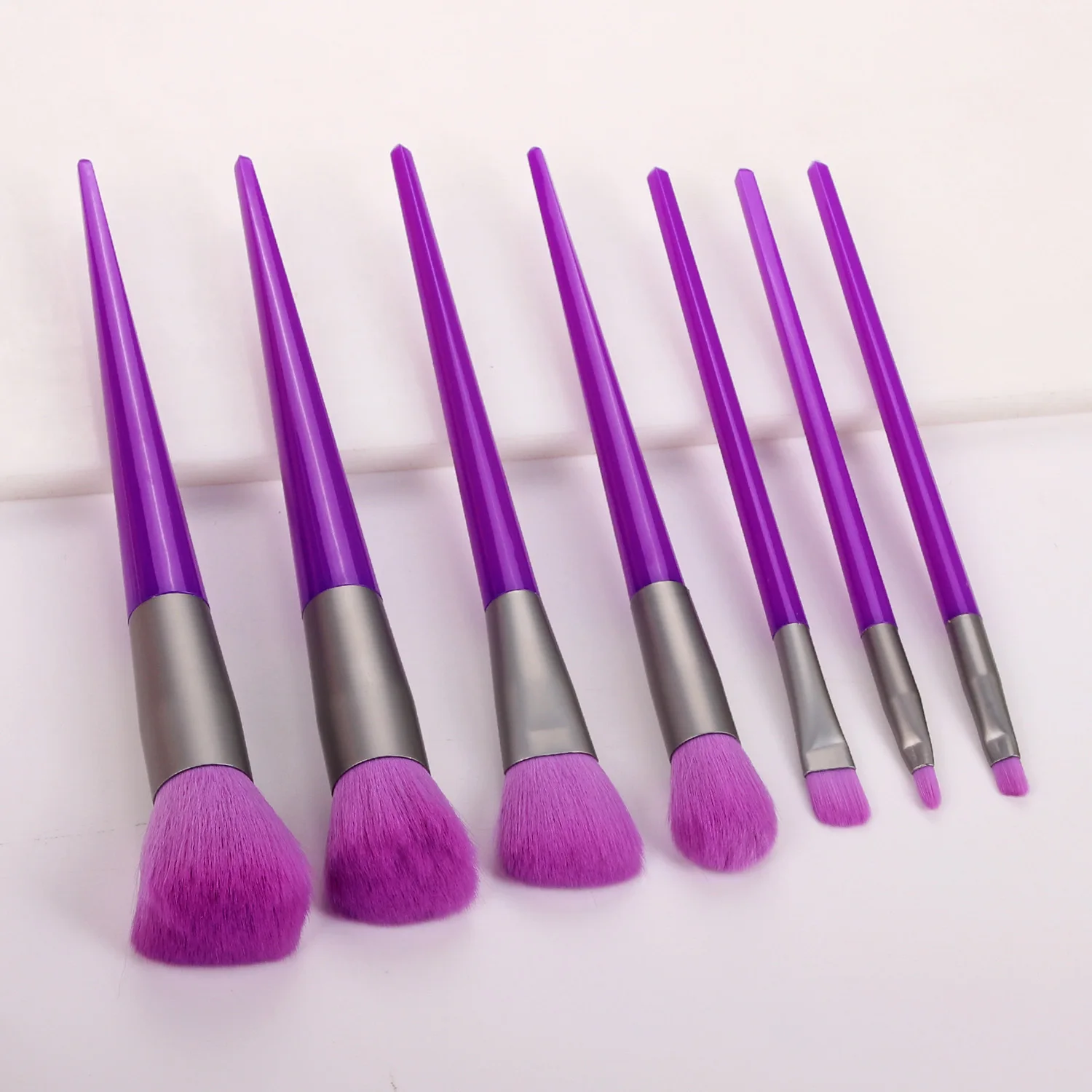 Новинка 7 шт. макияж для начинающих Кисти набор кистей фиолетовая резиновая ручка тени для век Порошковые щетки инструменты для макияжа подарочный набор для женщин