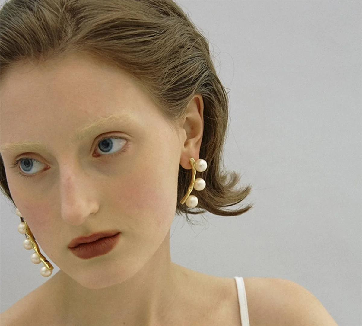 Yhpup, асимметричные серьги, серьги с искусственным жемчугом, простой дизайн, массивные Очаровательные Подвески для женщин, вечерние аксессуары, новинка