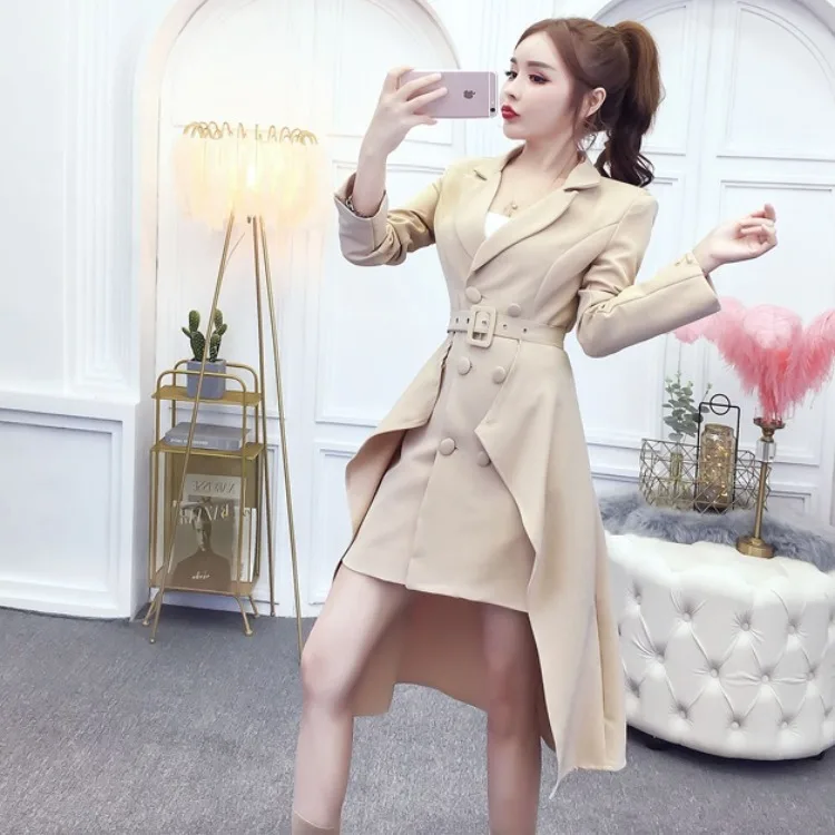 

Photo Shoot 2019 Elegant Waist Hugging Mid-length Suit Fold-down Collar Dress + Activity Mantle