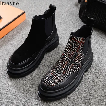 

2019 winter new women's high-heeled round leather flat stitching plaid fashion platform Martin boots short tube