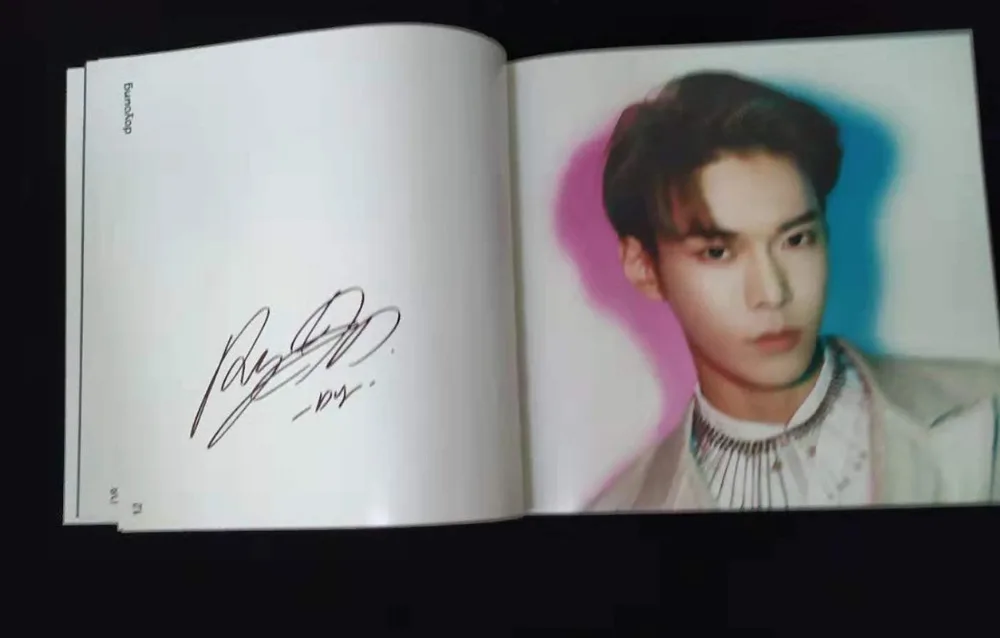 NCT 127 NCT127 亲笔签名 1辑 Regulate CD 金道英 和李泰容封面  11
