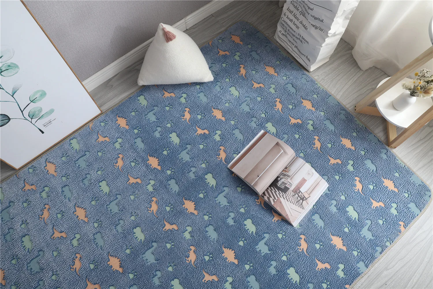 Luminous Area Rug Soft Decorative Play Mat for Kids Room Non-Slip Living Room Carpets Home Decor Carpet with Anti-Slip Bottom