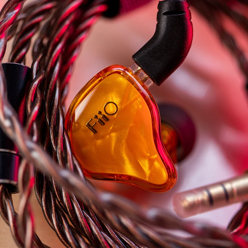 Наушники вкладыши FiiO FH1s Hi Res 1BA + 1DD(Knowles 33518 13 6 мм Dynamic) IEM со съемным кабелем 2pin/0 78 для