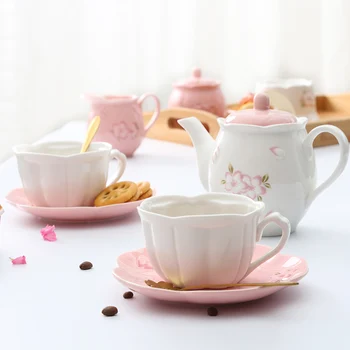 

Pink Coffee Cup Set Porcelain Flower Cute Turkish Tray Ceramic Tea Mug Tea Cup and Saucer Set of 6 Xicara Coffee Sets AC50BD