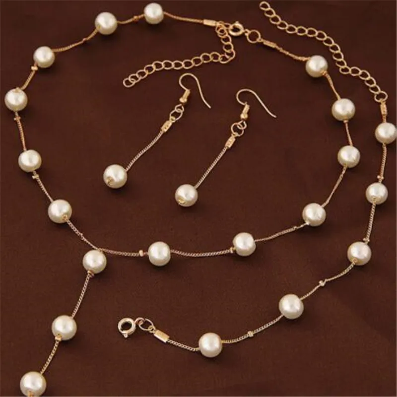 

WKOUD 4Pcs New Arrival Women Necklace Set Simple Fashion Pearl Neck Chain Classic Bracelet Elegant Dangler For Holiday Gift