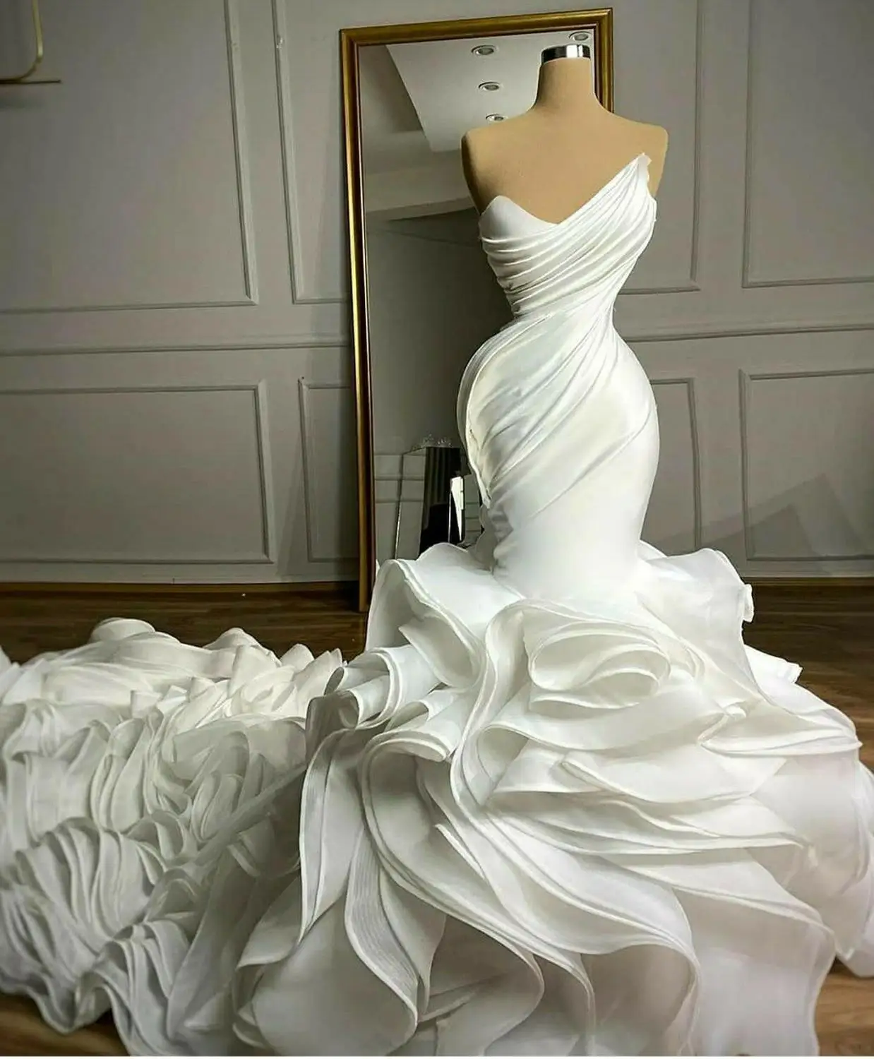 

2021 Ruffles Organza Wedding Dresses Pleats Sweetheart Chapel Train Gorgeous Bridal Gowns Nigerian Arabic Marriage Dress Robe De