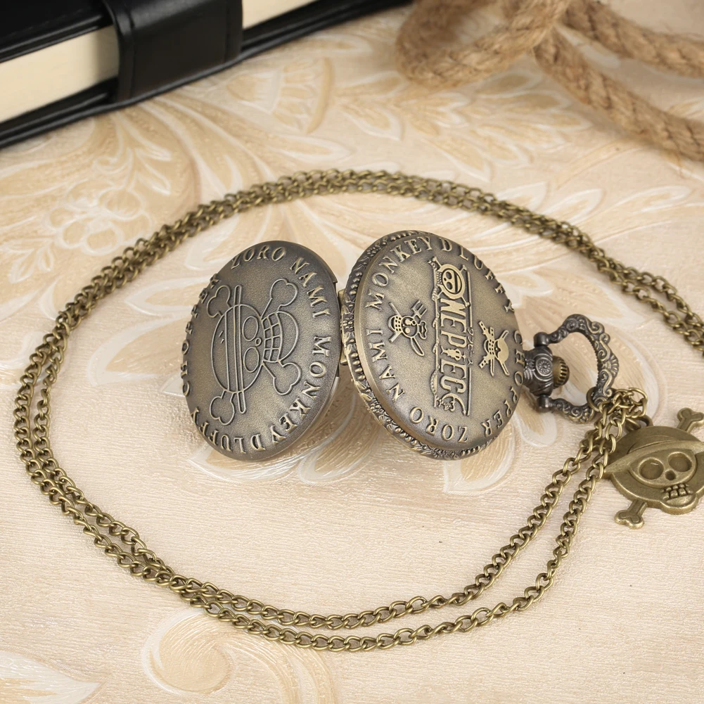 Vintage Antique One Piece Theme Pocket Watch With Bronze Pirate Skull Pendant Quartz Necklace Chain Pendant Watch Men Women Gift