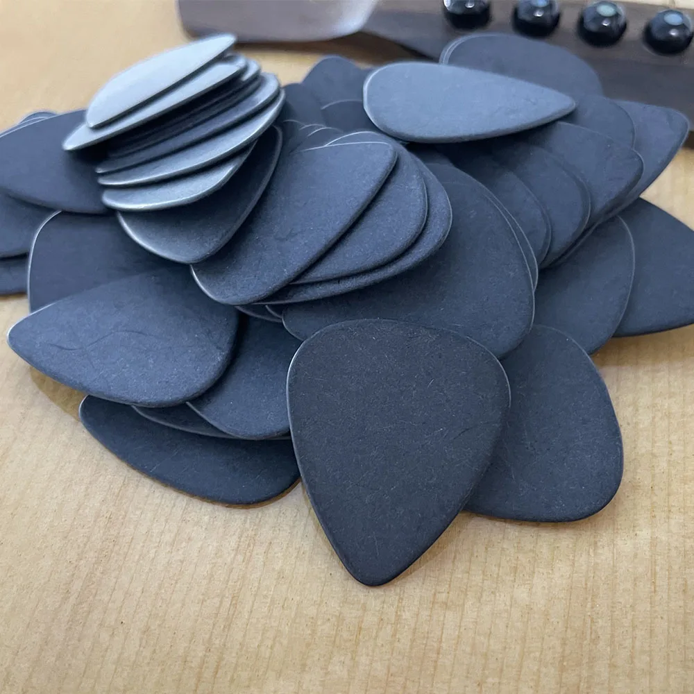 100pcs Solid Delrin Guitar Bass Picks Plectrums Gauge 0.6mm / 0.71mm / 1mm 1.5mm