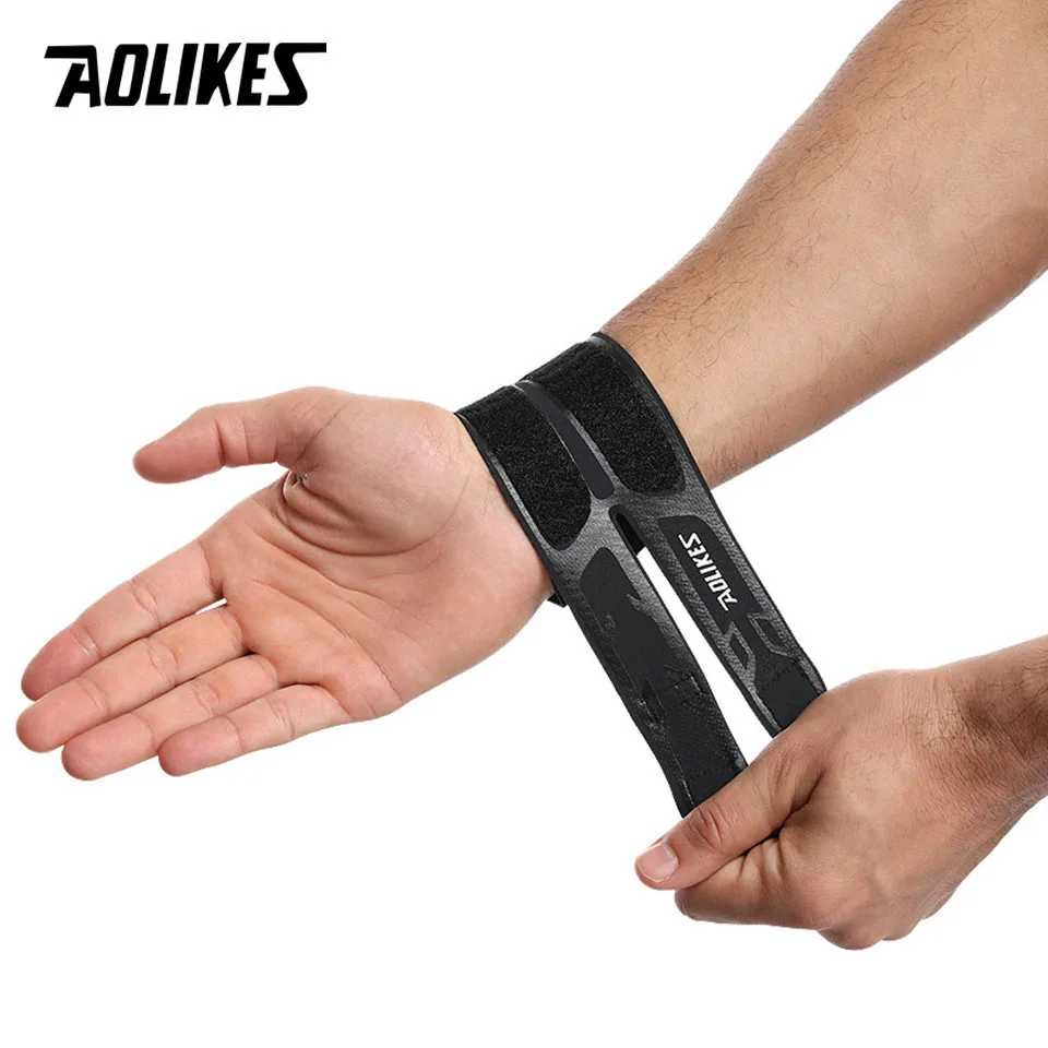 Sports Compression Wrist Brace Thin Breathable Adjustable Hand Wrap Support Wristband for Basketball Badminton 1PC