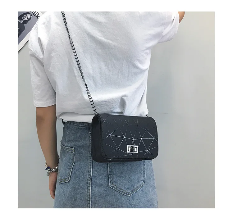 12559001399_1890144881