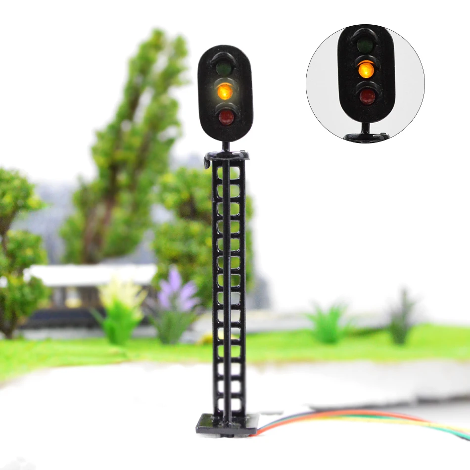 model-light-8