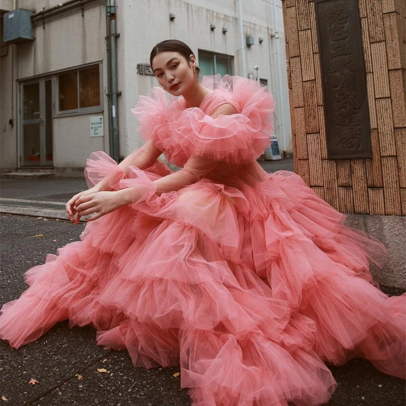 Chic Pink Tiered Ruffles Prom Dresses Sheer Neck Full Sleeve Evening Dress Vintage Illusion Ball Gown Formal Party Gowns yellow formal dresses