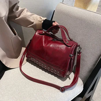 

Women Bag High-capacity PU Leather Oil Leather High-quality Handbag Fashion Personality Stud Crossbody Bag Solid Soft Leather