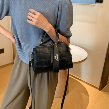 

Small Leather Crossbody Bags For Women 2020 Alligator Pattern Quality Travel Lady Bucket Bag Chain Women Shoulder Handbags Bag
