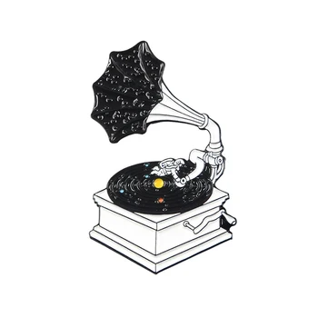 

Vintage Classic Black Recorder Metal Enamel Brooch Black White Gramophone Star Disc Badge Pin Creative Trendy Costume Jewelry