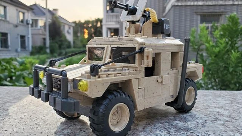 Литье под давлением для пустыни Hummer DF 1:18 военные серии Блоки Кирпичи Модель