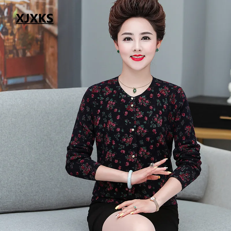 XJXKS autumn winter new exquisite printed women cardigan plus size wool knitted cardigan women sweater - Цвет: Черный