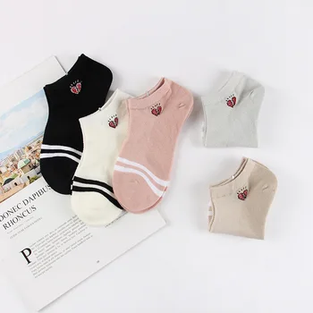 

Spring And Summer 2020 New Fasahion Women's Boat Socks Casual Sports Socks 5 pairs 1 Pack Breathable Cotton Socks Breaken Heart