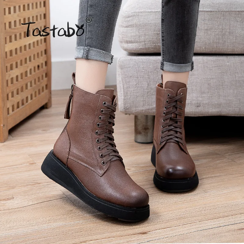 

Autumn and winter women's boots fashion thick bottom short boots color matching lace up boots women Martin boots A75508