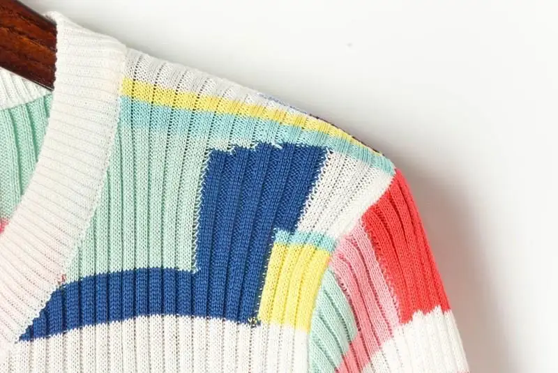 High Quality Slim Sweater Women Long Sleeve Hit Color Graffiti Sweater Fall Button Knitted Cardigan