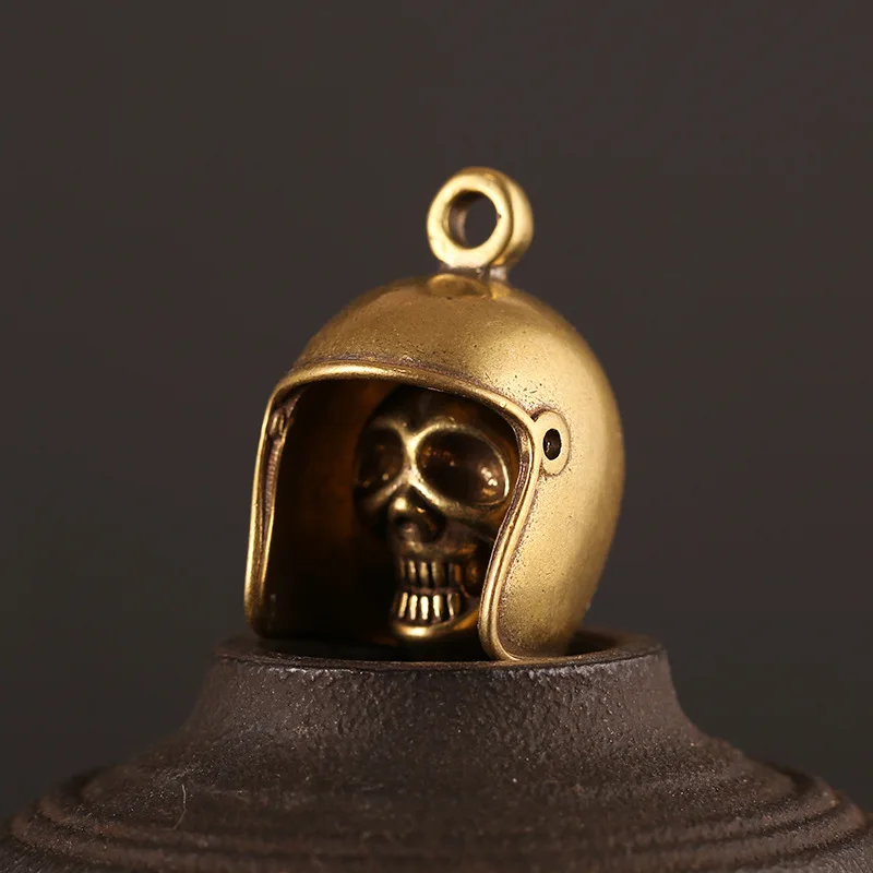 Skull Helmet Винтажный медный 12 Зодиак крыса автомобильный брелок Подвески Lucky латунь животное дракон змея мышь кролик бык лошадь собака статуя брелок - Цвет: Skull Helmet