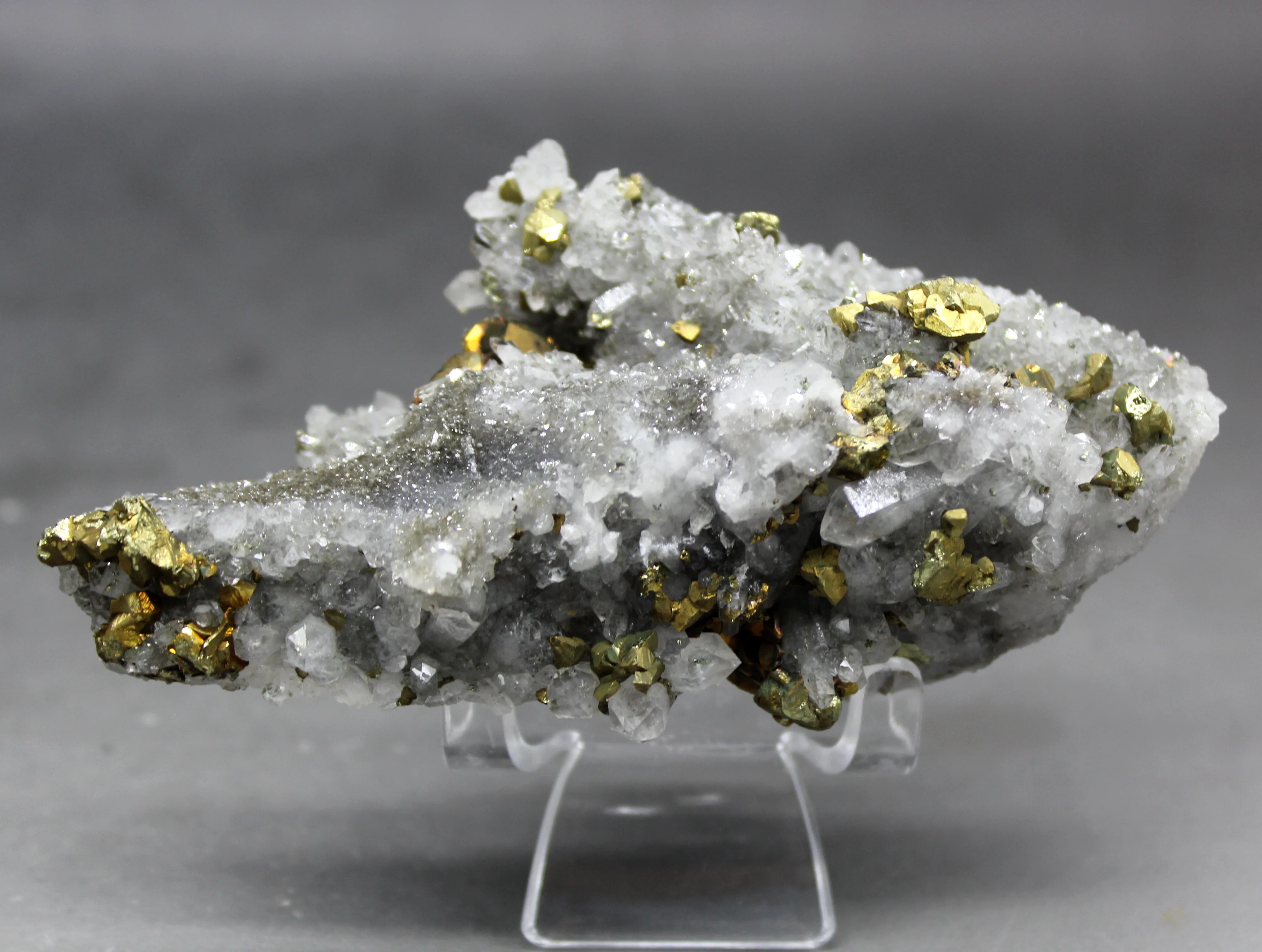 159 г натуральный Блестящий chalcopyrite и кристаллический симбиотический минеральный