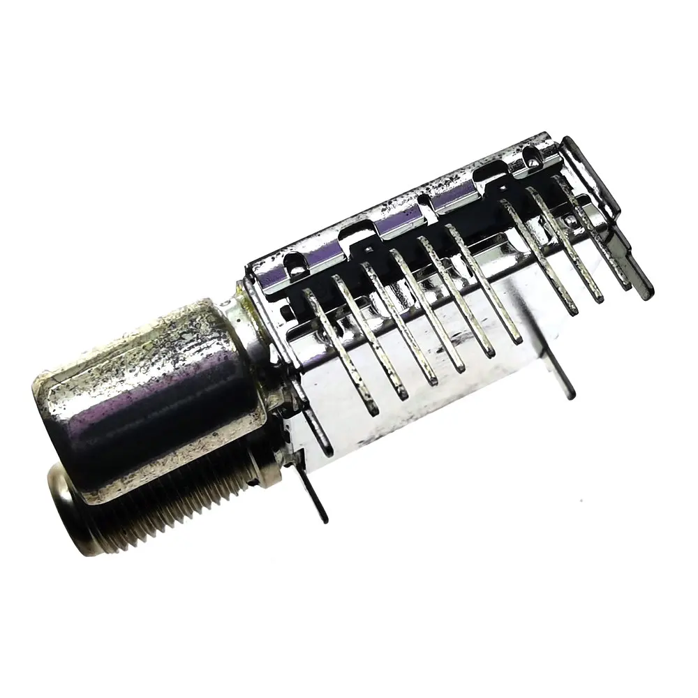1 шт. FC2228 тюнер CX/CDZG-30S-SL 21949380 SV2011451085037 9PIN