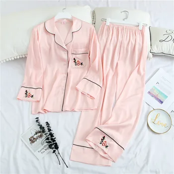 

Women Satin Sleepwear Nightwear 2PCS Pajamas Suit Shirt&Pants Embroidery Flower Pyjamas Silky Robe Home Clothes Nightgown
