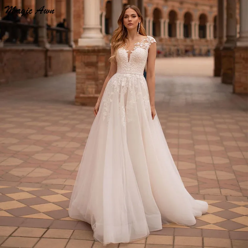 

Magic Awn New Boho Wedding Dresses Lace Appliques Cap Sleeve Illusion Princess Beach Wedding Party Dress Robe De Mariee