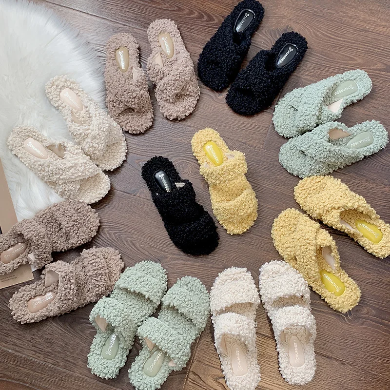 

Shoes Women's Slippers 2019 Low Luxury Slides Socofy Flock Pokemon Plush New Designer Flat Soft Fur PU Rome Basic Rubber