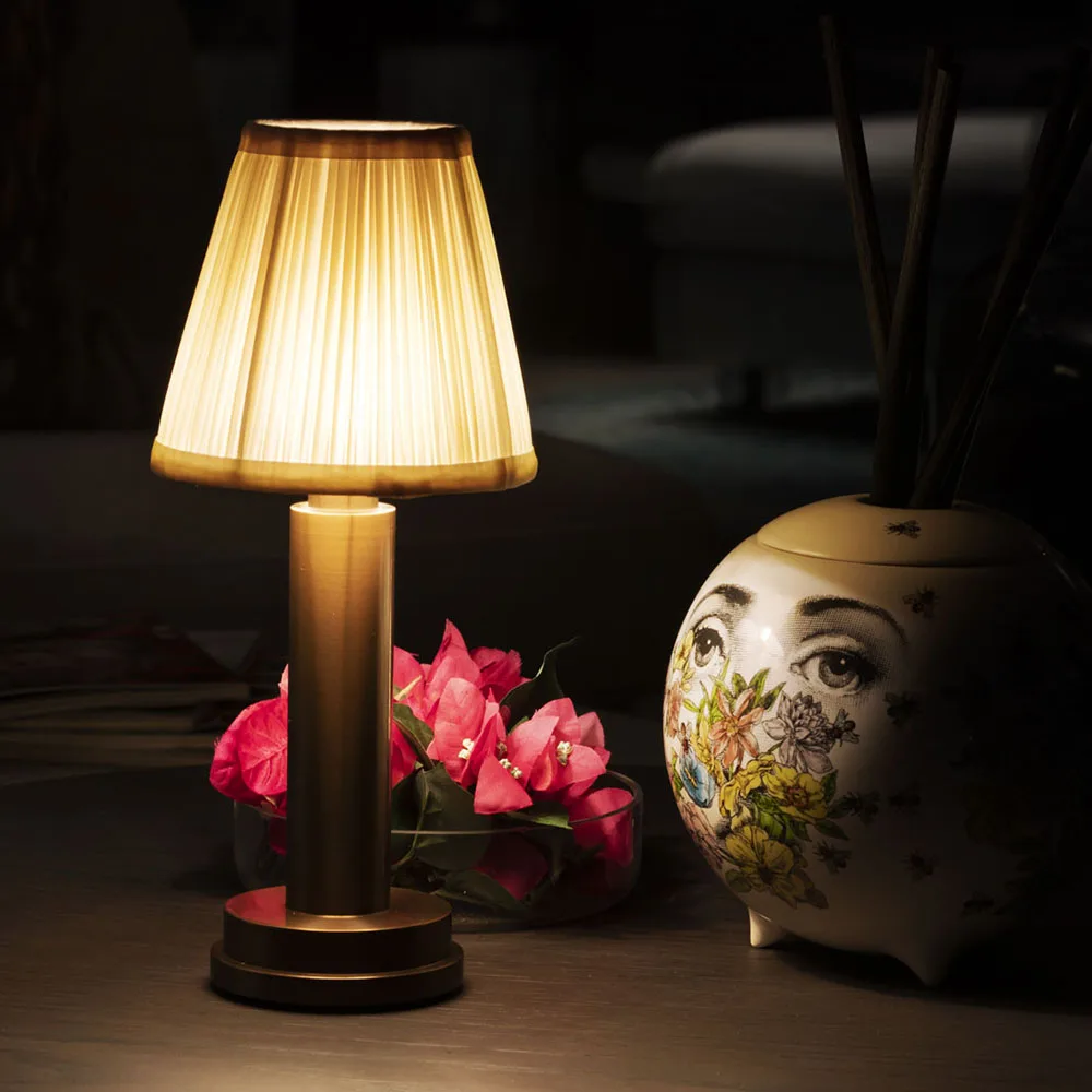 Fabric Bar Table Lamp With Dimmer Rechargeable Wireless Cloth Lampshade Atmosphere Light for Bar Hotel Bedroom Bedside Stand