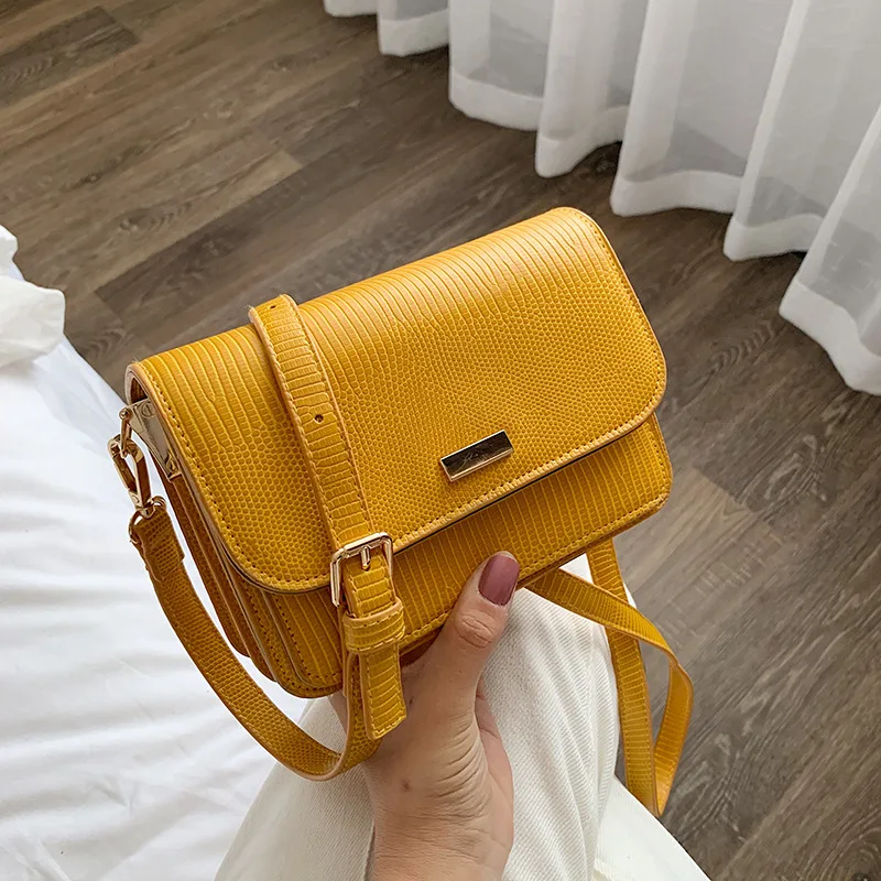 

New Lizard-print Simple Three-dimensional Small Square Bag with Magnetic Button and Single Shoulder Slant Woman Bag in 2019