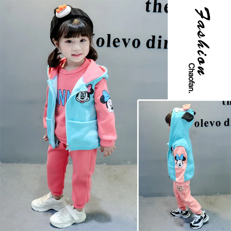 11493690607_1717997369