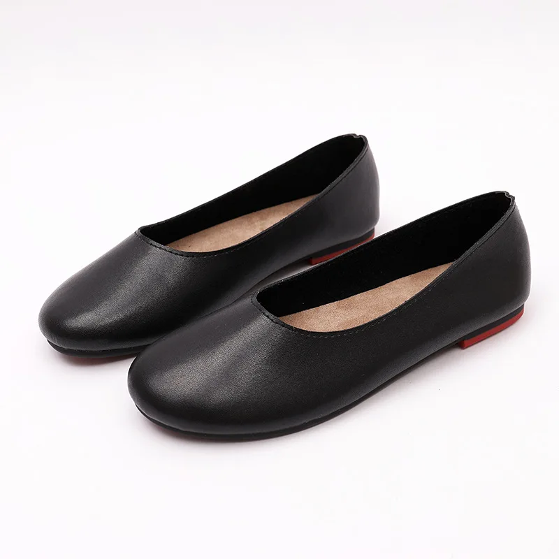 

Autumn New Fashion Grandma Shoes Soft Bottom Round Head Casual Versatile Flat Large Size Multiple Colors Women's Bean Bean Shoes