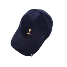 Осенняя и зимняя новая шапка Корейская версия золотого бархата железное кольцо бейсбольная кепка Повседневная изогнутая Кепка