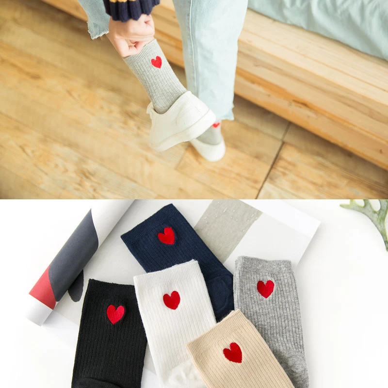 

New Women Fashion Socks Pretty Love Heart Heels Pattern Socks Girls Summer Fall Leisure Pure Cotton Funny Cute Sox Black White