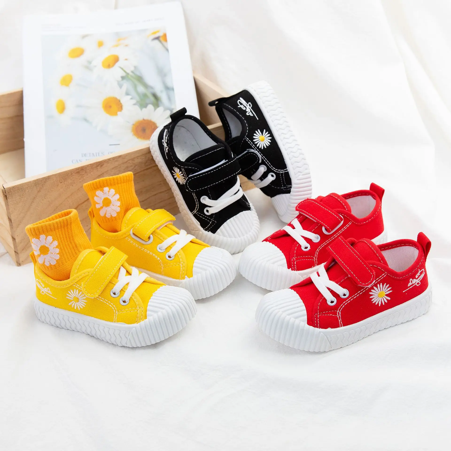 

USHINE 21-32 flat solid soft bottom spring summer low canvas walking shoes baby walking shoes children kids