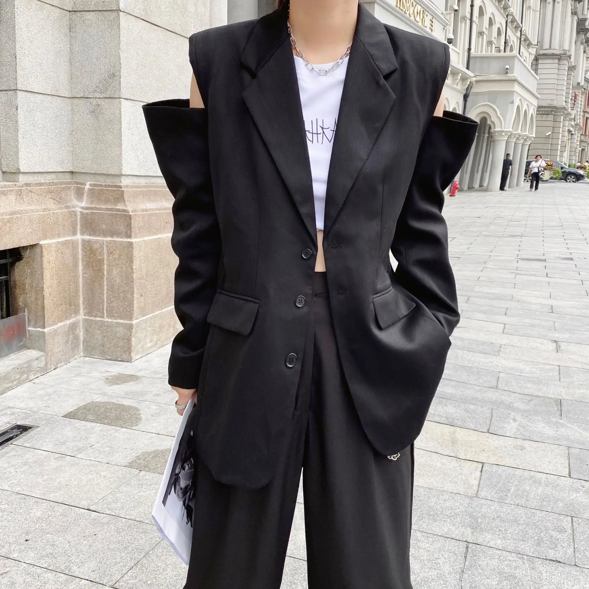 

Shoulder suit coat women early autumn thin design sense of small suit lazy loose casual handsome top fashionable
