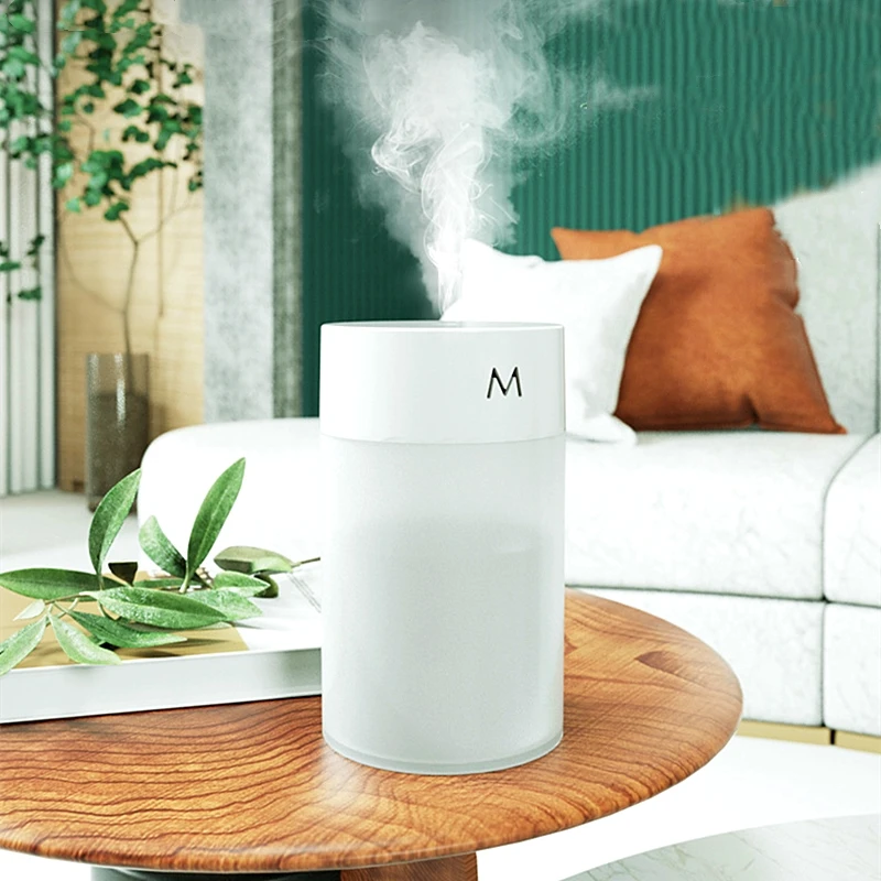 Air humidifier,USB essential oil atomizer, ultrasonic aromatherapy diffuser, portable mini aromatherapy sprayer,  LED lamp home