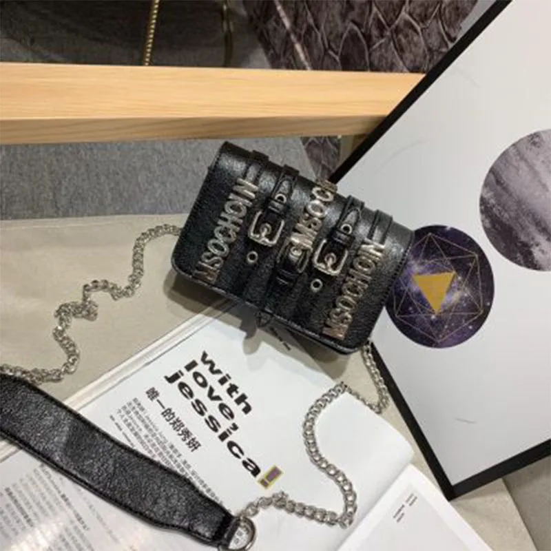 

Personality belt small square bag 2019 new Korean letter bag single shoulder slant span chain bag explosion crack women's bag