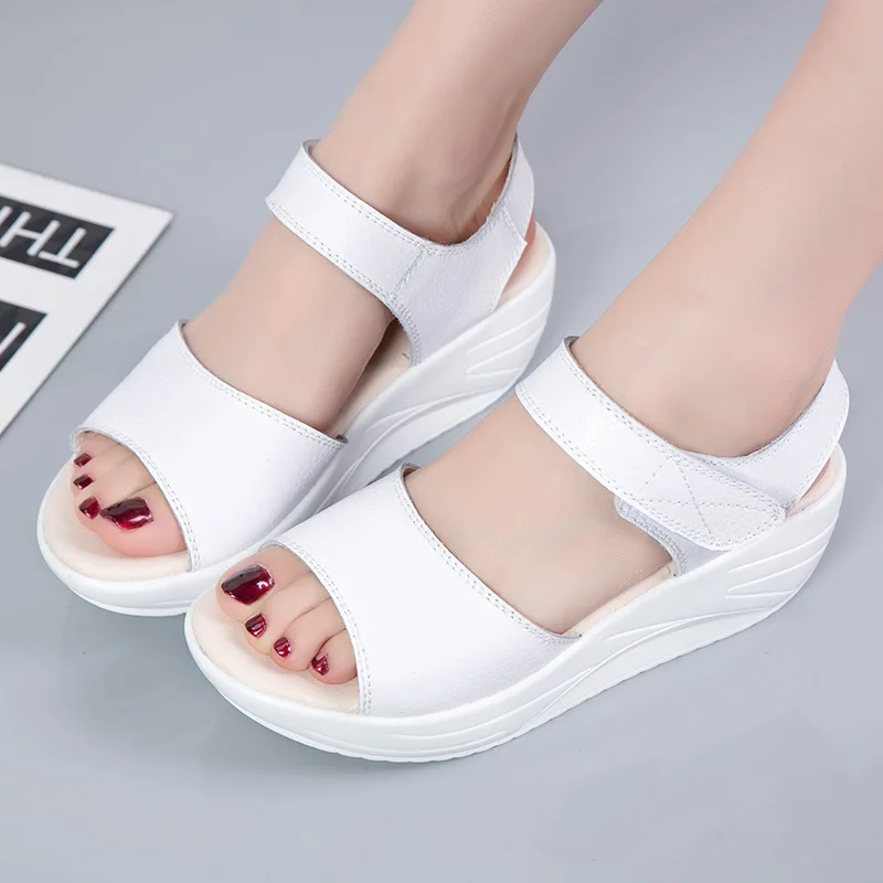 

Spring And Summer New Style WOMEN'S Leather Sandals Versatile Thick Bottomed Extra High Women's Rocking Shoes Light And Comforta