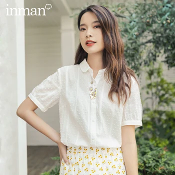 

INMAN 2020 Summer New Arrival Turn Down Collar Unique Jacque Surface Flower Embroidery Single Breasted Artsy White Tops Blouse