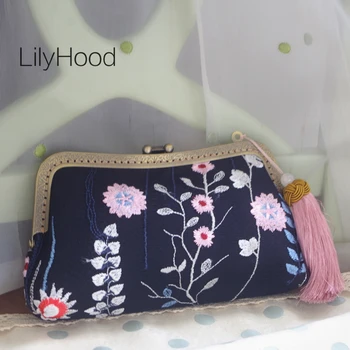 

Lady Embroidery Floral Small Cellphone Handbag Female Handmade Chinese Old Style Lace Cover Fringes Stylish Clip Bag for Chi-pao