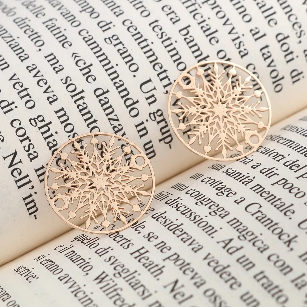 DoreenBeads медное Филигранное тиснение соединители Круглые красочные рождественские снежинки ювелирные изделия DIY фурнитура Подвески 20 мм Диаметр., 10 шт