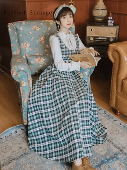 

High Quality 2020 Spring New Arrival Retro Hot Sale Stand Collar Flower Embroidery Plaid Woman Long Dress