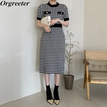 

2020 Spring Fall New Elegant Slim Houndstooth Round Neck Knit Dress Classic Fashion Short Sleeve Button Deco Thin Knitted Dress