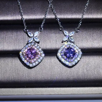 

Exquisite Luxury Bow Square Zircon Pendant Colorful Zircon Necklace Clavicle Chain Ladies Jewelry Party Engagement Jewelry