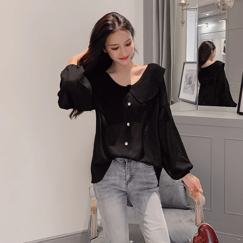 

Avocado green knitted cardigan han edition small and pure and fresh autumn joker thin doll brought ice silk knitting coat
