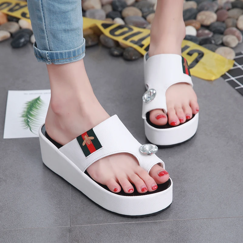 

size 35-40 zapatillas mujer 2020 outside women slippers slip-on round toe platform sandals summer beach wedges shoes